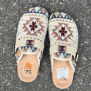 Aztec Patterned Slip-On Sandals
